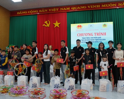 Ánh Trăng Yêu Thương: Atlas FineFood Mang Trung Thu Ấm Áp Đến Hơn 100 Trẻ Em Dân Tộc Xtieng Tại Bình Phước